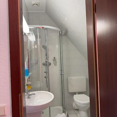 Landhotel Ruegen-3